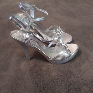 Delicacy Women's 3" Cute High heels Size 6 1/2